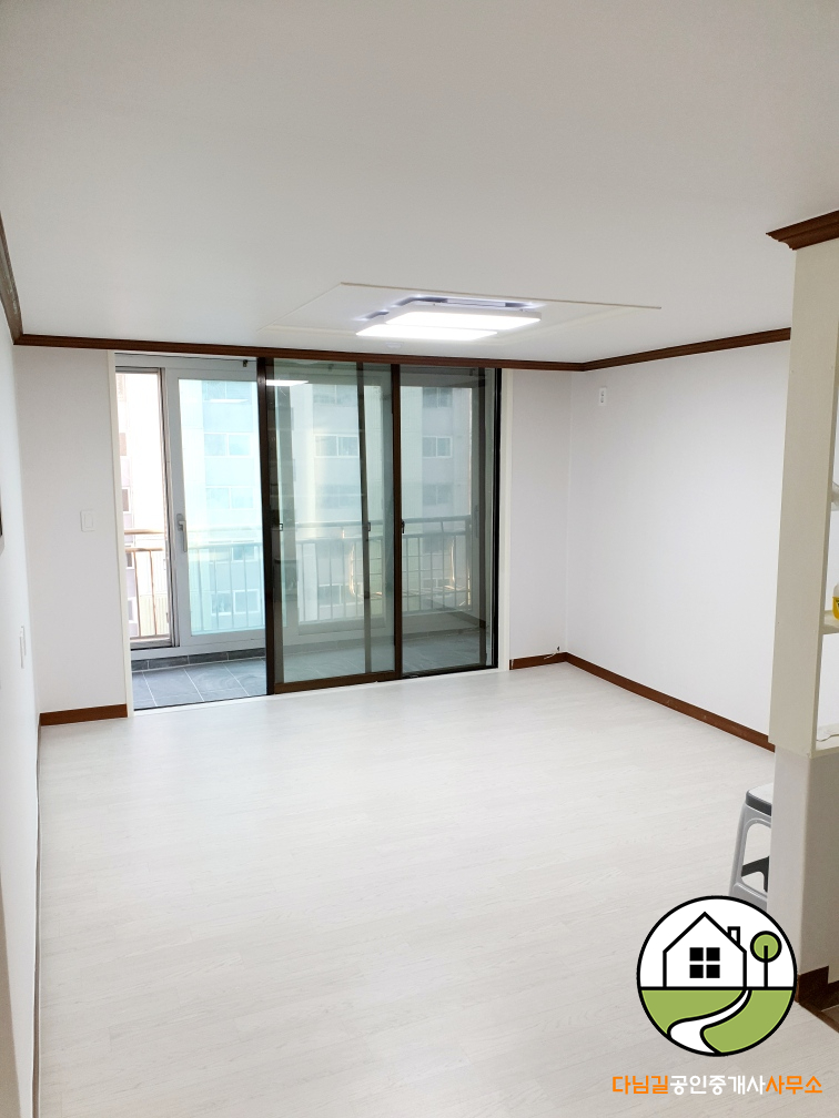 샷시 포함 올수리 정평역 도보 10분 경산 정평동 정평현대아파트 28평형 매매