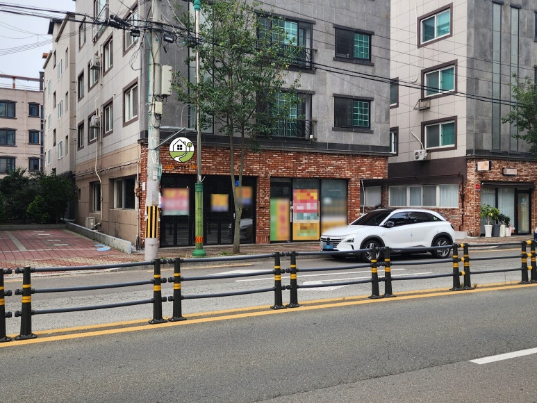 경산 압량읍 신대리 아파트 단지 주거 밀집지역 1층 18평 2개 호실